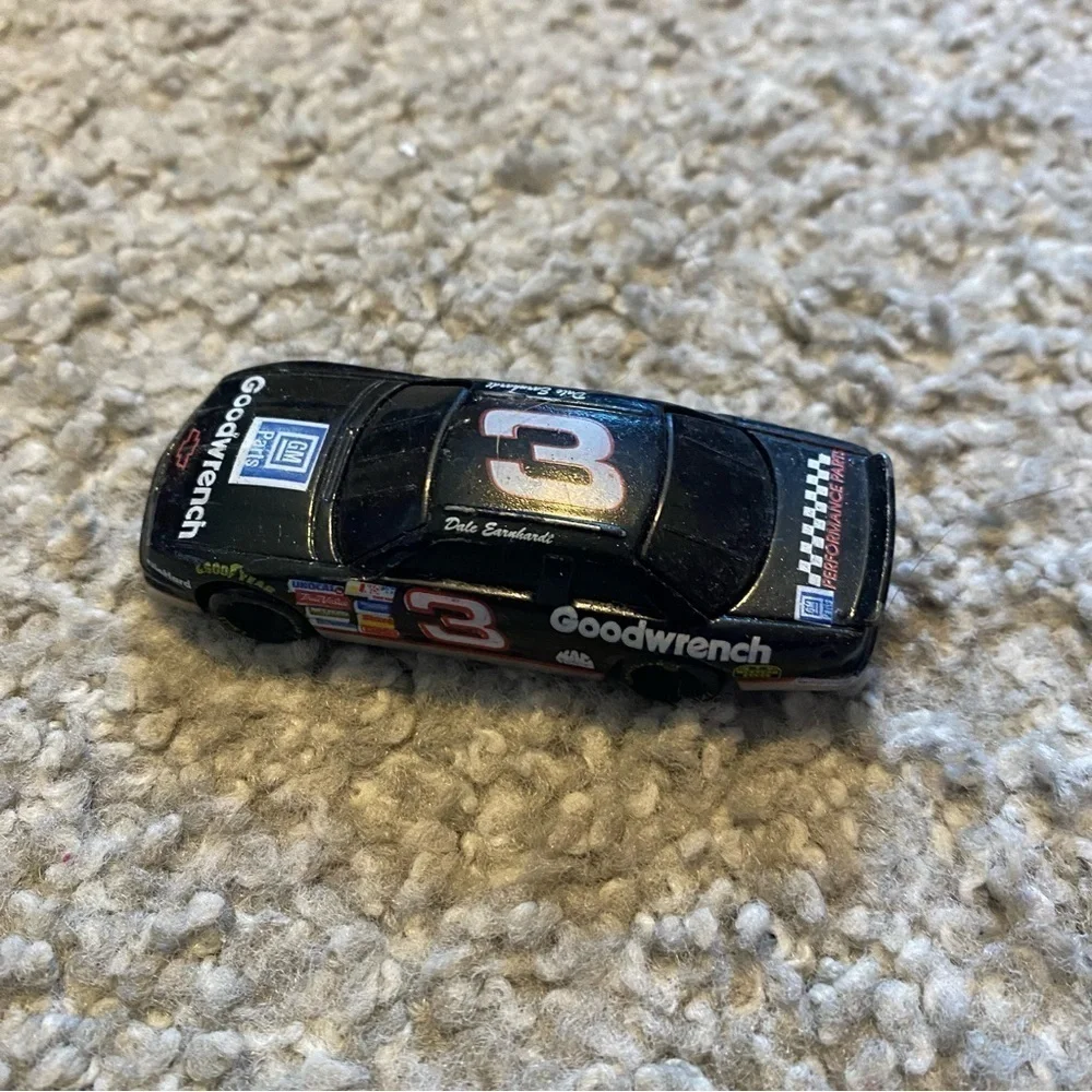 Vintage Dale Earnhardt Small Metal Car Toy 1991 Black